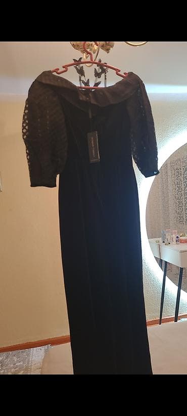 платья большие размеры: Продаются 2 платья. Производство Италия. Новые. Звоните по телефону — 1