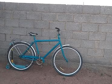 кодовый замок на велосипед: Городской велосипед с классической стальной рамой. - Размер колес — 1