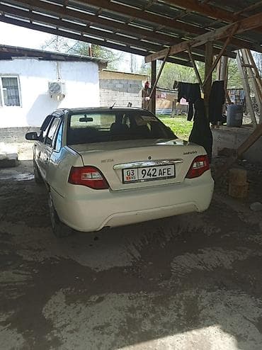 Daewoo Nexia: 2011 г., 1.5 л, Механика, Бензин, Седан — 2