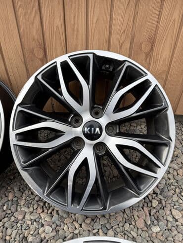 Паркет: Литые Диски R 17 Kia, Комплект, отверстий - 5, Б/у — 4