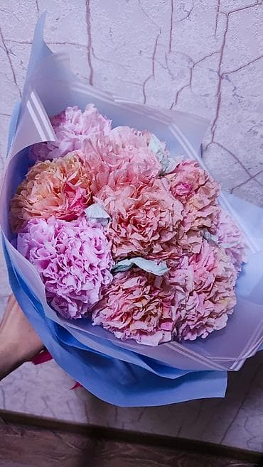 бутон: Букет ручной работы из Гвоздик(диантус)🌺🪷💐из гофрированной бумаги в — 1