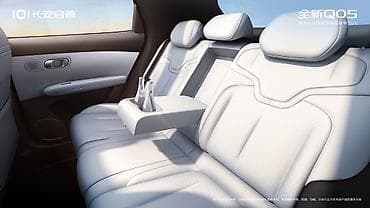 клим: Changan Qiyuan Q05: 2026 г., Электромобиль, Кроссовер — 3