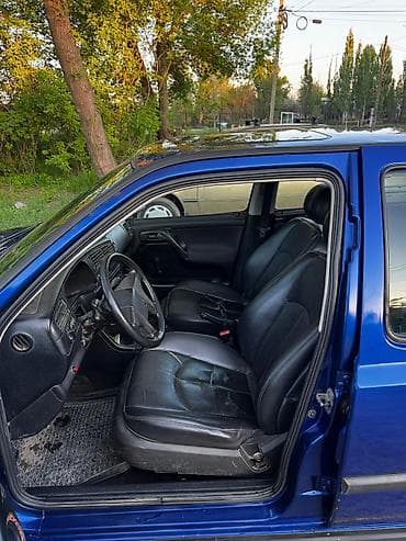 опель корса б: Volkswagen Golf: 1993 г., 1.6 л, Хэтчбэк — 3