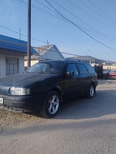 Volkswagen Passat Variant: 1993 г., 1.8 л, Механика, Бензин, Универсал