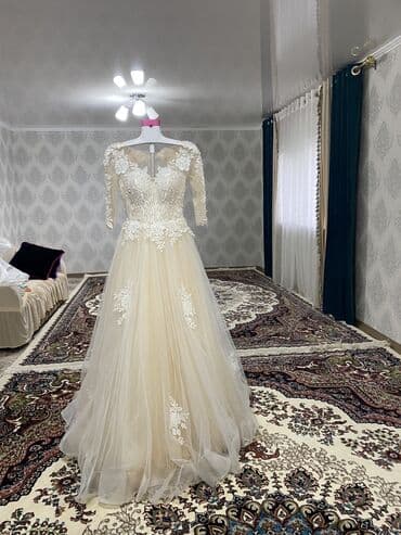 аренда свадебного платья бишкек: Үлпөт көйнөгү, 44, 46 (M), түсү - Айвори, Шлейфи менен — 1