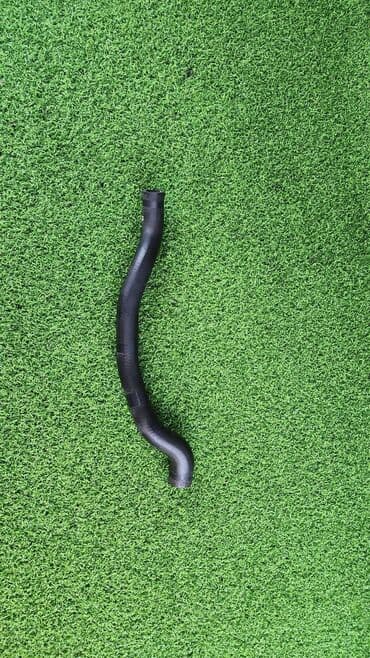 блок предохранителей: Патрубок 6421 8 409 063 Е53 х5 2004г В отличном состоянии — 1