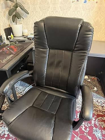 стул офисный: Офисное кресло, С колесиками, цвет - Черный, Экокожа — 3