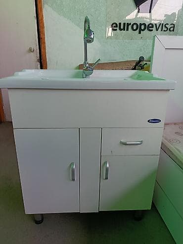 Балдар эмереги: Кровать, тумба, раковина с тумбой, зеркало — 2