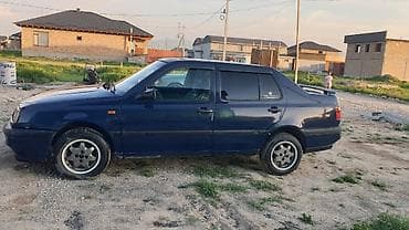 volkswagen venta: Volkswagen Vento: 1996 г., 1.8 л, Механика, Бензин, Седан — 3
