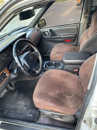 Jeep Grand Cherokee: 1996 г., 4 л, Автомат, Газ, Внедорожник — 6