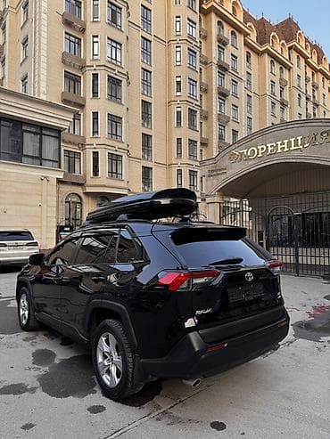 автоком: Toyota RAV4: 2019 г., 2.5 л, Автомат, Бензин, Кроссовер — 3