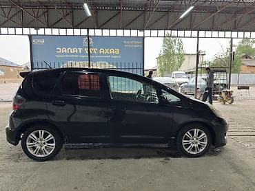 bid продажа: Honda Fit: 2010 г., 1.5 л, Автомат, Бензин, Хэтчбэк — 5