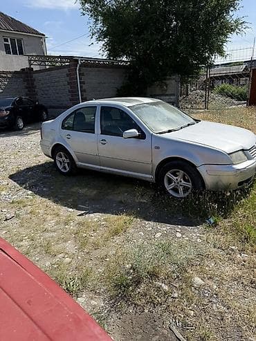 колонный: Volkswagen Bora: 2000 г., Бензин, Седан — 2