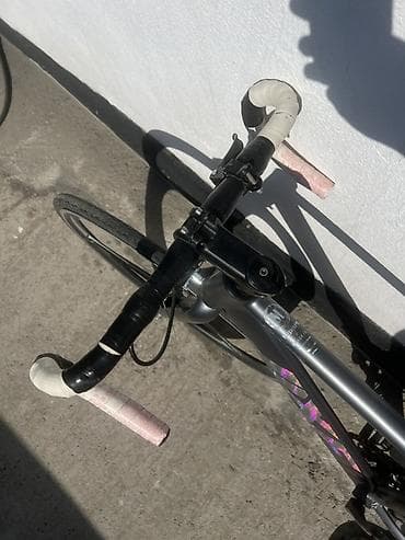 велосипет фикс: Городской велосипед, Рама M (156 - 178 см), Б/у — 5