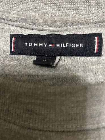 свитер мужской: Свитшот Tommy Hilfiger - Модель: классический свитшот с круглым — 2
