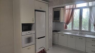 Недвижимость: 3 комнаты, 79 м², 106 серия улучшенная, 2 этаж, Евроремонт — 10