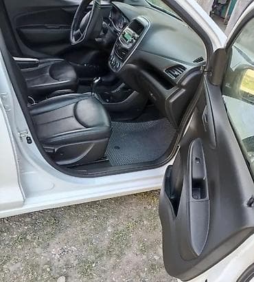 Chevrolet: Chevrolet Spark: 2018 г., 1 л, Автомат, Бензин, Хэтчбэк — 4