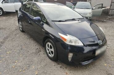 Toyota Prius: 2015 г., 1.8 л, Вариатор, Гибрид, Седан