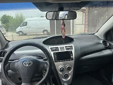 Продажа авто: Toyota Yaris: 2008 г., 1.3 л, Автомат, Бензин, Седан — 9