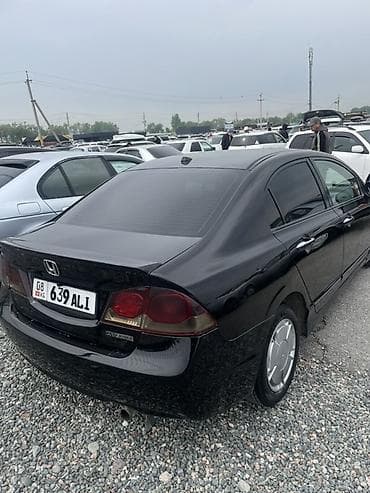 продажа авто: Honda Civic: 2010 г., 1.3 л, Автомат, Гибрид, Седан — 4