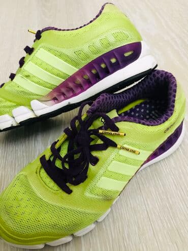 беговые: Оригинальные беговые кроссовки Adidas Climachill. Размер указан на — 3