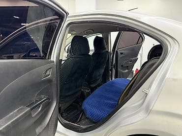 Транспорт: Chevrolet Aveo: 2012 г., 1.6 л, Механика, Бензин, Седан — 3