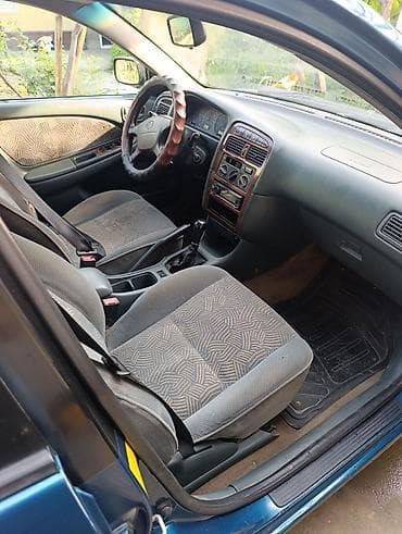 k7 2017: Toyota Avensis: 1998 г., 2 л, Механика, Бензин, Седан — 5