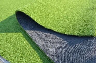 цена искусственного газона для футбольного поля: Искусственное травяное покрытие зеленого цвета, имитирующее — 1