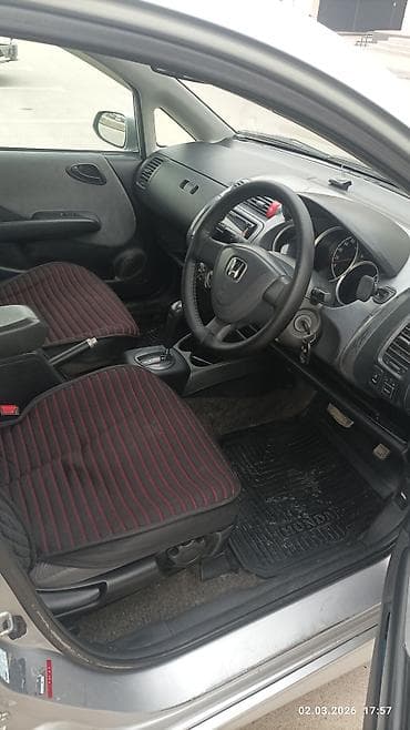 гранат хонда фит: Honda Fit: 2002 г., 1.3 л, Вариатор, Хэтчбэк — 6