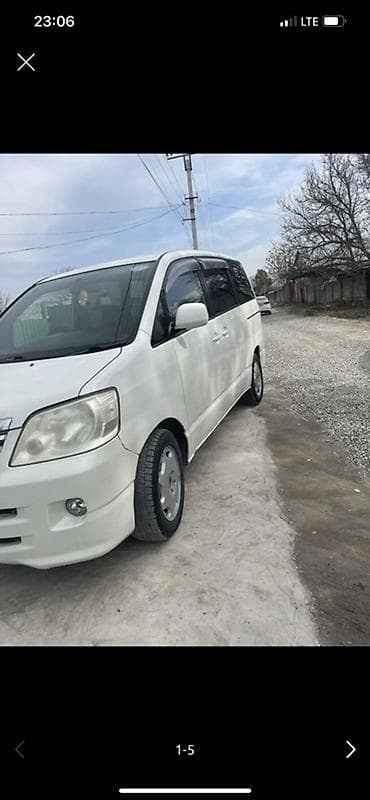 тайота noah: Toyota Noah: 2003 г., 2 л, Автомат, Бензин, Минивэн — 4