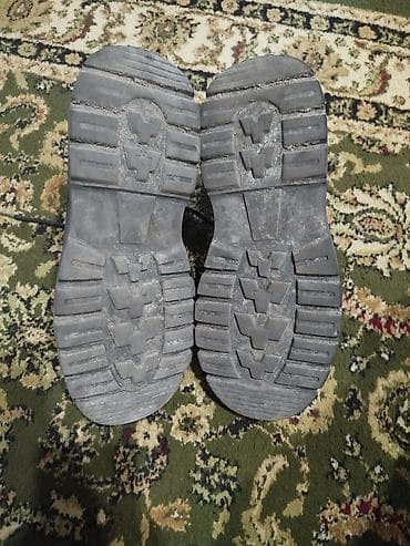 мужские сапоги б у: Черные мужские зимние ботинки, размер примерно от 42 — 3