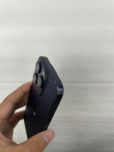м1 про макбук: IPhone 15 Pro, 256 ГБ, Blue Titanium, 82 % — 3