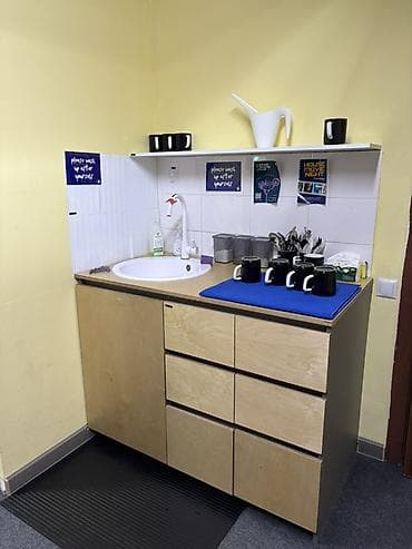 офис бишкек: Продается офисная мебель и мелочовка, картины, принтер и многое — 4