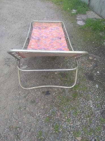 Үй жана бакча: Раскладной шезлонг/кровать-раскладушка с металлическим каркасом. - — 1