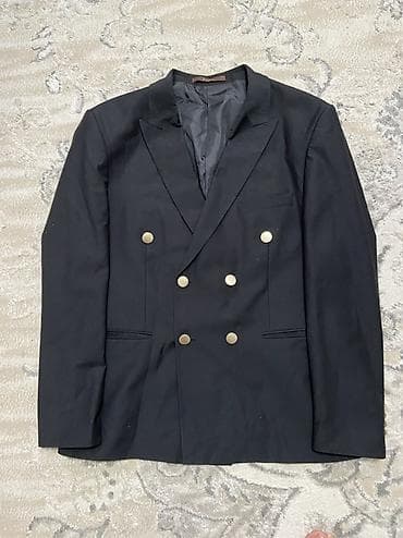 костюм муж: Мужской классический комплект тройка (смокинг/костюм), черный. Продаю — 1