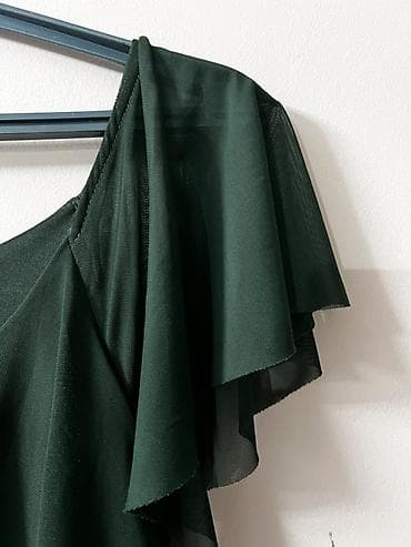 вечернее зеленое платье: Платье DESIRE, темно‑зеленое

Покупали в Турции. Уже мало.

Размер: 44 — 4