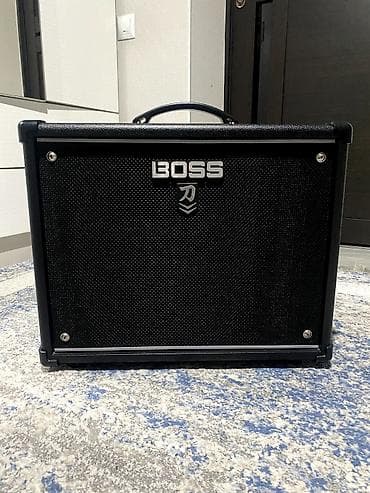 canon eos 2000d: Гитарный комбоусилитель Boss Katana-50 MkII - Мощность: 50 Вт — 2