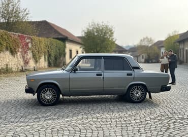 полная покраска авто бишкек: ВАЗ (ЛАДА) 2107: 2011 г., 1.6 л, Механика, Бензиновая, Седан — 1