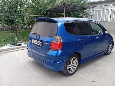 mini ev: Honda Fit: 2005 г., 1.3 л, Вариатор, Бензин, Хэтчбэк — 5