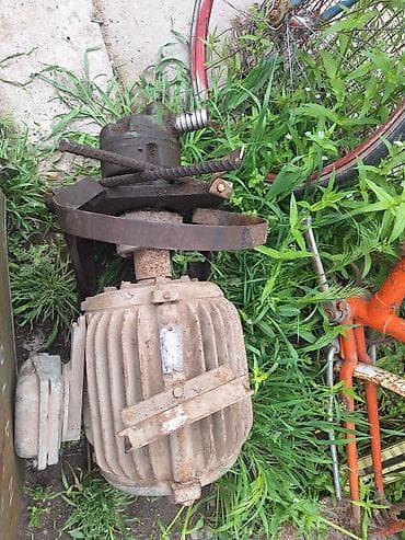 чеканка фото: Пресс станок без ЧПУ, Гидравлические, Б/у — 7