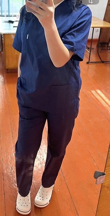 Медицинский костюм унисекс, тёмно‑синего цвета (scrubs). Состав и — 2