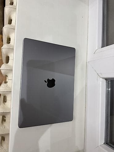 Apple MacBook Pro 14" (Space Gray) В отличном состоянии Торга нет!!!