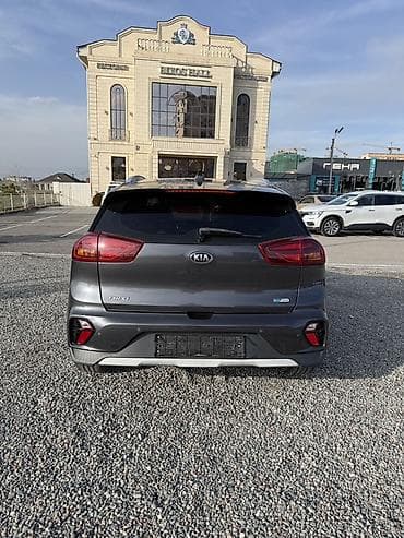 kia stinger: Kia Niro: 2019 г., 1.6 л, Робот, Гибрид, Кроссовер — 4