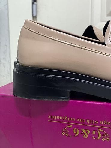 Мокасины и лоферы: Женские лоферы бежевого цвета - Стиль: классические лоферы с — 6