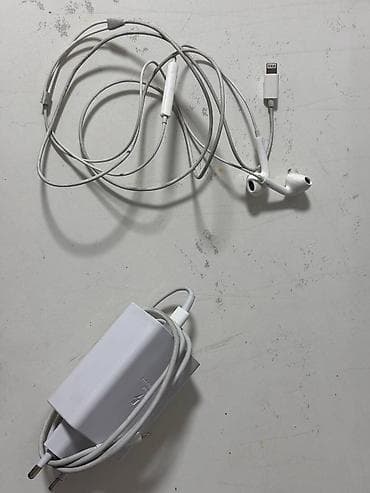 iphone pro max 17: IPhone 11 Pro Max, Б/у, 256 ГБ, Золотой, Наушники, Зарядное устройство, Защитное стекло, 100 % — 9