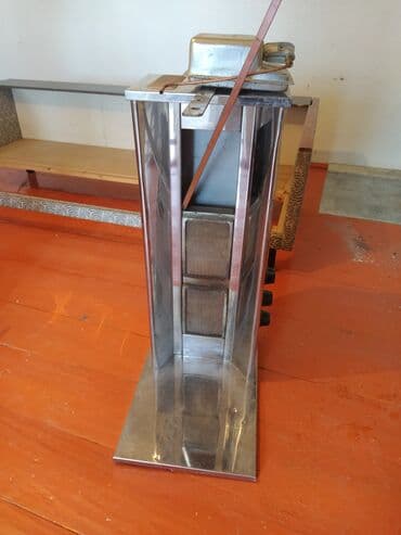 оборудование для пиццерии: Продаю аппарат от гамбургера, просто стоит пользовались очень мало, в — 6