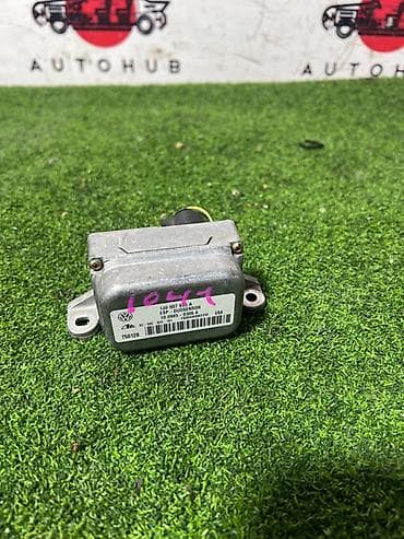 golf 2 8: Блок управления Volkswagen Golf MK4 WAGON 2.0 AZJ 2002 (б/у) — 1