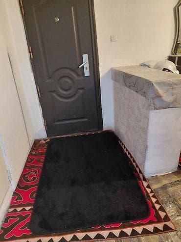 с байтик дом: Продаётся жилой дом. СРОЧНО - Планировка: несколько комнат — 7