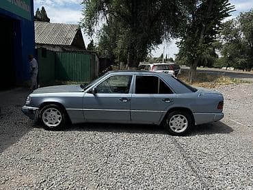 насатка amg: Mercedes-Benz W124: 1990 г., 2.3 л, Кол менен иштөөчү, Газ, Седан — 4