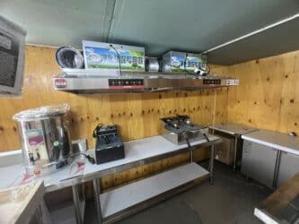 холодильный стол: Профессиональный холодильный стол с рабочей поверхностью - Тип — 3